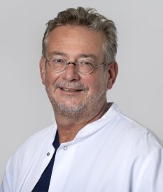 Dr. Thomas Heuser